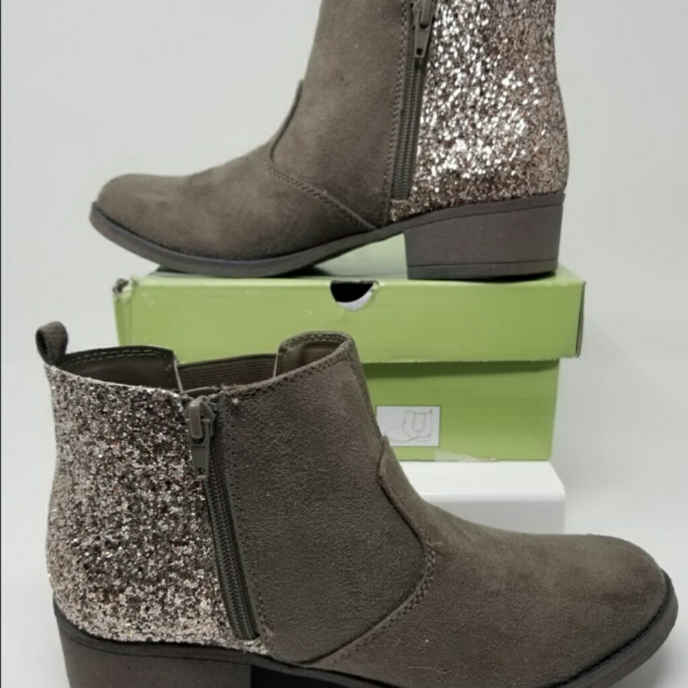Sarah Jayne kids boots